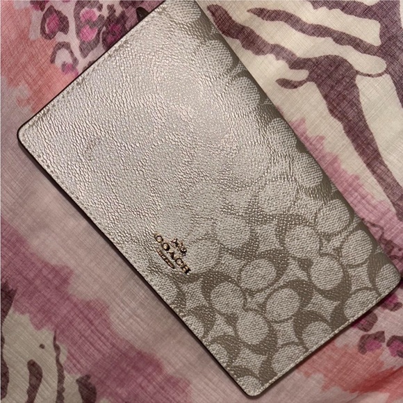 Coach Wallet - Picture 1 of 5